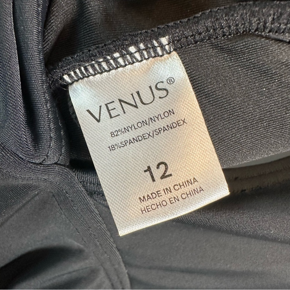 NWOT Venus Black One-piece Swimwear Swimsuit Bat Wings Dramatic V-Neck Womens 12 - Picture 9 of 11